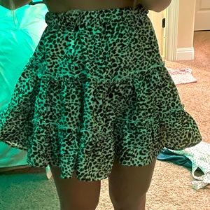 Cheetah print ruffle skirt! 🤎